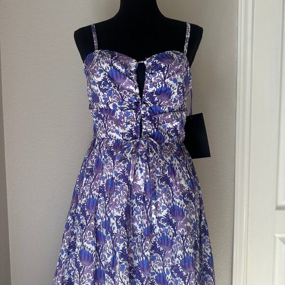 Hyacinth House Purple Multi Floral Corinne Cut-Out Midi Dress, nwt size medium - Picture 4 of 12